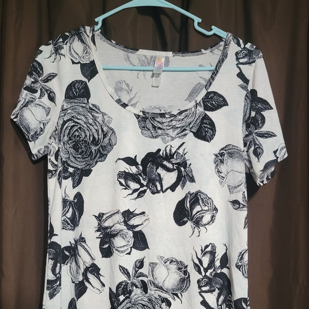 Lularoe Shirt